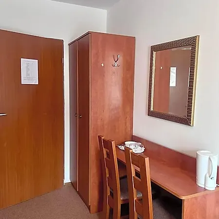 Hotel Oliwia *